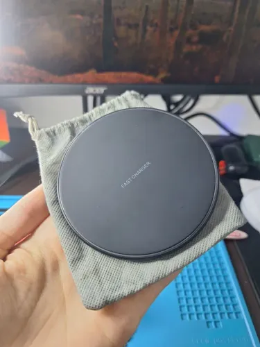 Base para Carregamento Sem Fio com Entrada Tipo C