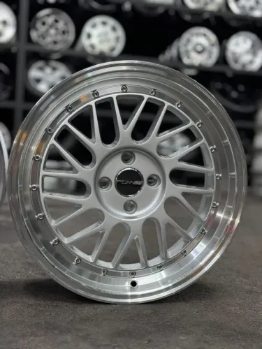 Rodas BBS aro 17 prata tala 7.5