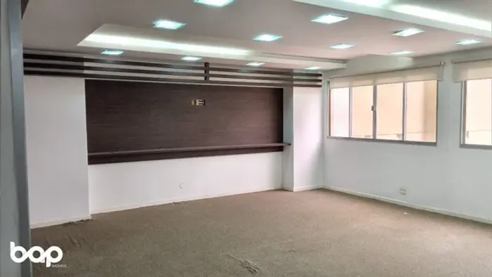 Excelente sala comercial no centro do Rio