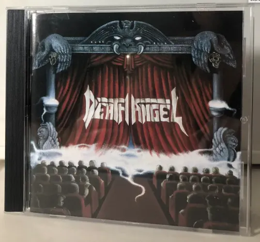 CDs da banda Death