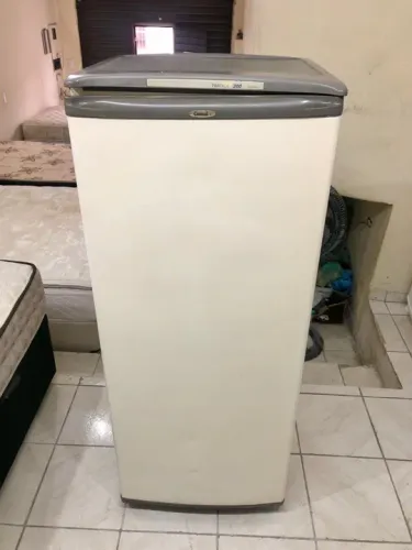 Geladeira cônsul , geladeira pequena, geladeira barata
