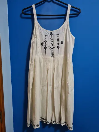 Vestido branco tamanho p