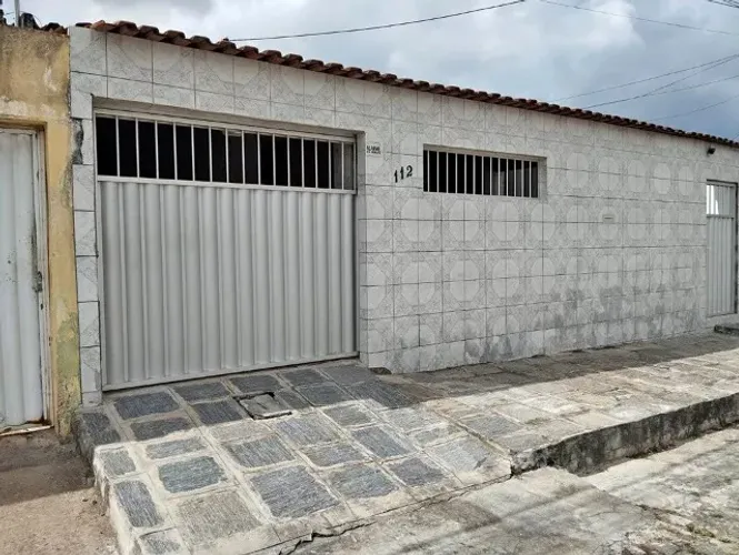 - Casa no Bairro de Fátima