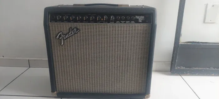 Amplificador de guitarra 