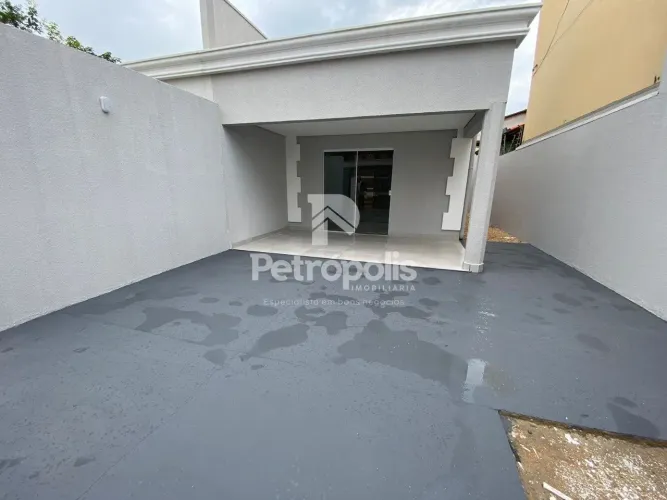 Casa nova na 1.006 Sul com 2 quartos sendo 1 suíte e muito espaço em Palmas - TO