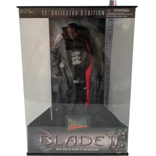 Blade 2 - Figura - ToyBiz Marvel Studios  12" 