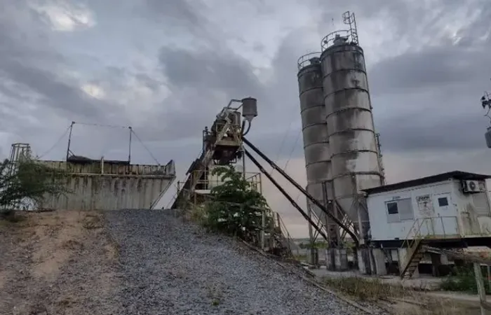 Central misturadora para concreto Schwing M2, ano 2011