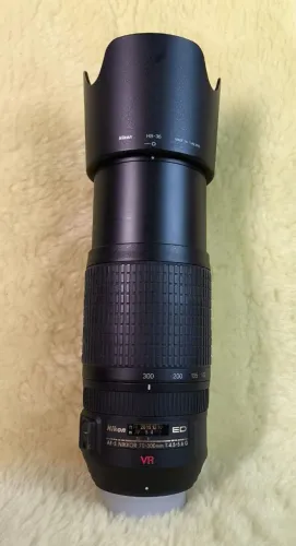 Lente Nikon AF-S Nikkor 70-300mm f/4.5-5.6G ED VR