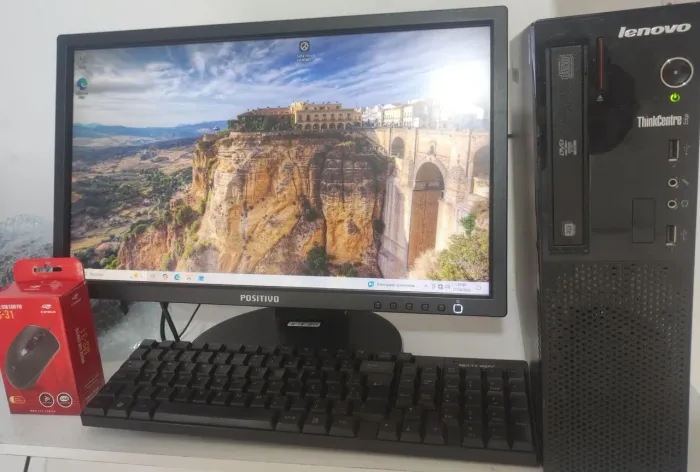 oferta de computadores i3 i5 com monitores de 20 polegadas