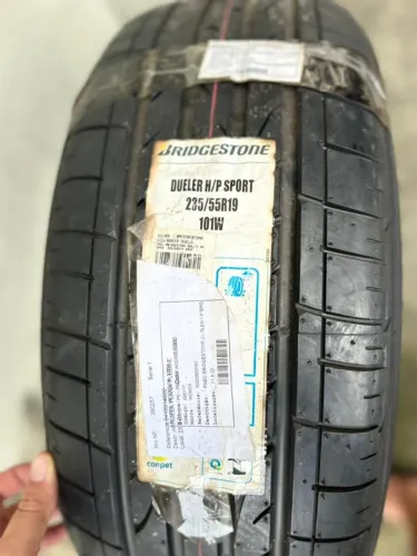 Pneu BRIDGESTONE DUELER HP SPOR 235/55R19 101W novo