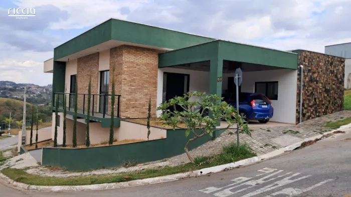 Casa no Condominio Residencial Mantiqueira de esquina - 4 dormitórios - garagem para 4 car