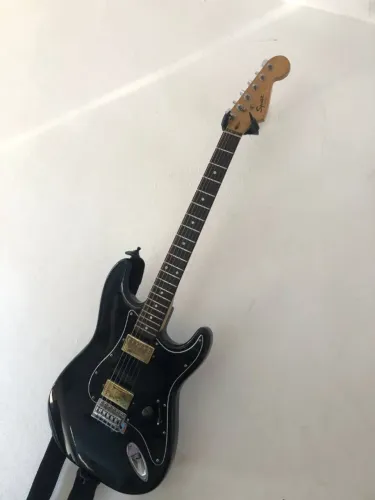 Fender Squier Bullet