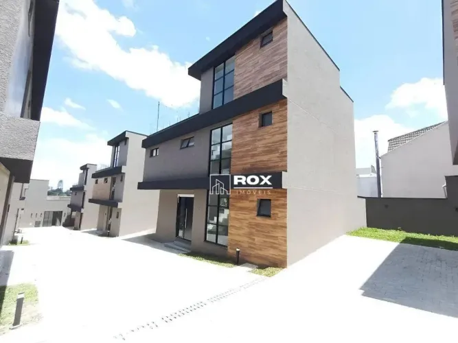 Sobrado Triplex com 3 suítes para alugar, 234 m² por R$ 12.060/mês - Mercês - Curitiba/PR
