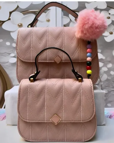 Super Liquidação - 50 bolsas por preço único de R$ 50 reais CADA