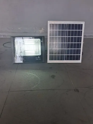 Placa solar com refletor