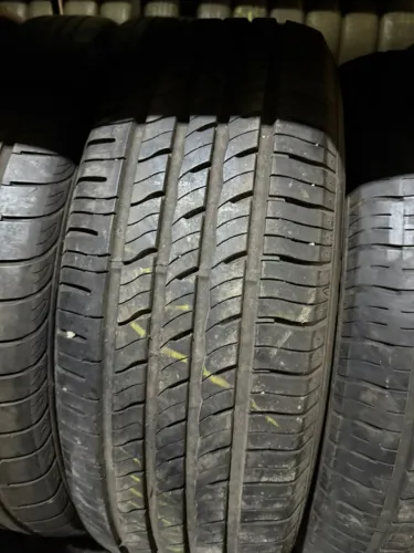 Pneu 225/65/17 Nexem 95 % de vida