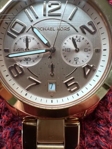 Relógio Michael Kors - Modelo MK 5727 CE - All Stainless Steel 251208 - 10 Atm.