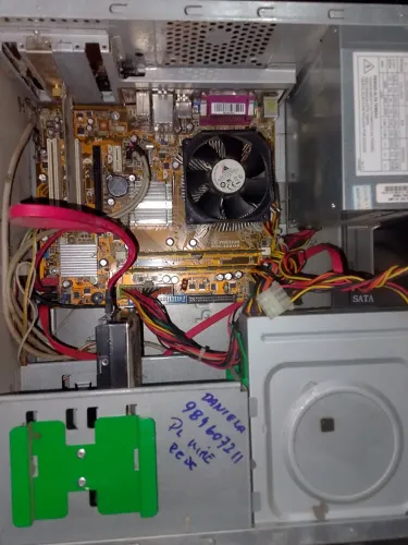 Gabinete para vender peças por peças 