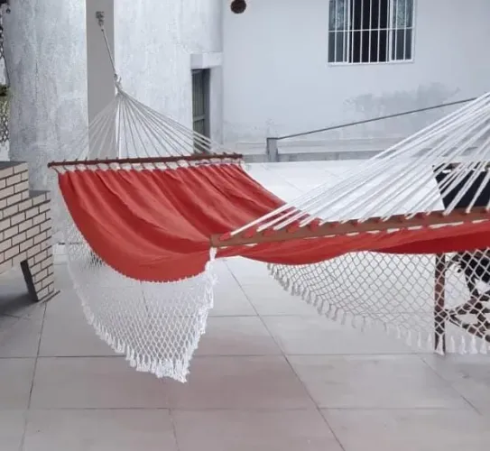 Rede de descanso nova, grande, para relaxar em seu jardim