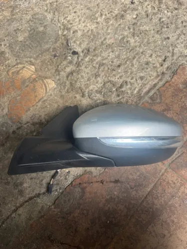Retrovisor lado esquerdo Peugeot 208 2021 2022