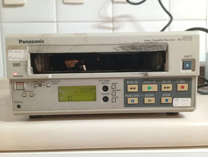 Aparelho Vídeo Cassete VHS Recorder AG-5210 Panasonic 