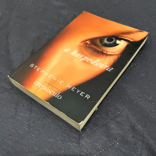 Livro A Hospedeira