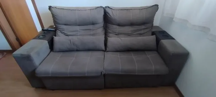 Sofá retrátil e reclinável 3 lugares
