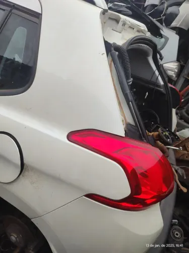 F traseira Peugeot 2008 ano 2017