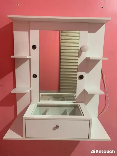 Penteadeira Suspensa com Espelho e Gaveta