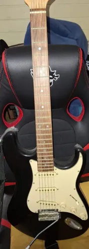 Guitarra Memphis By Tagima Mg30 Strato Mdsv Cor Preto Destro (Usado)