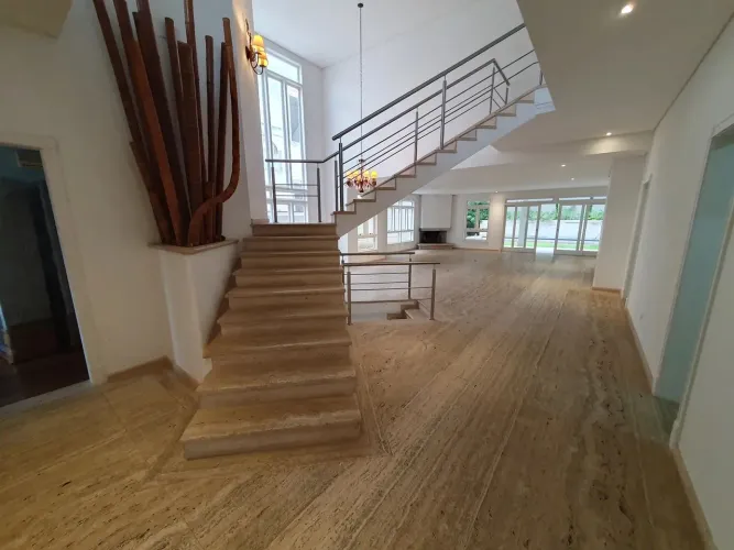 Linda casa para locação no condomínio Residencial Alphaville 2 em Barueri - SP