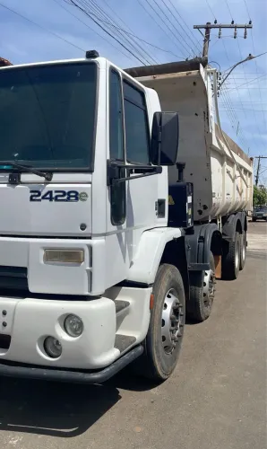 Ford Cargo 2428 ano 2011, 8x4, Bitruck, com caçamba de 14 ?, em MG