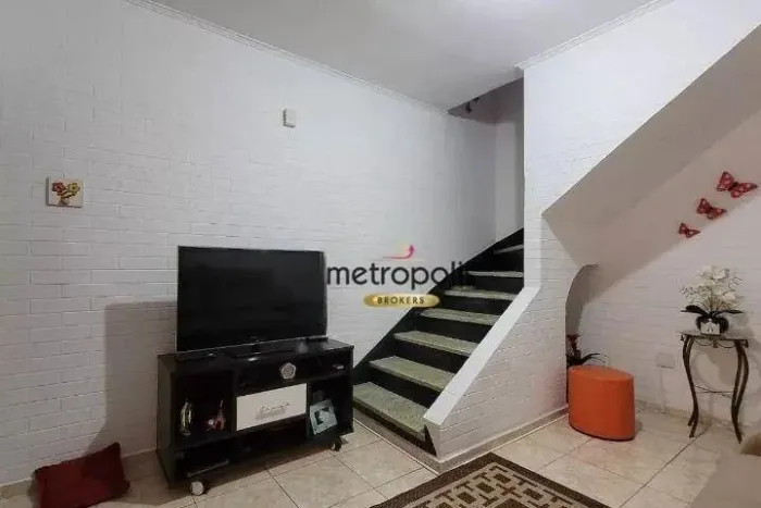 Sobrado com 2 dormitórios à venda, 131 m² por R$ 680.000,00 - Vila Bastos - Santo André/SP