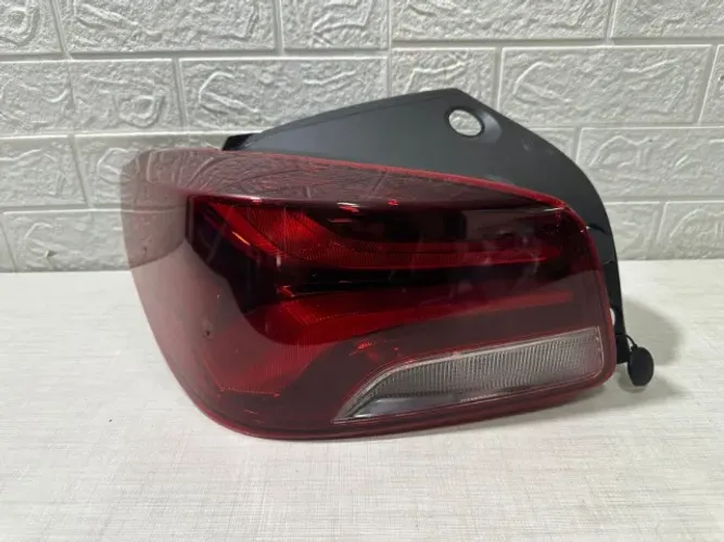 Lanterna esquerdo Chevrolet Onix plus 2021 22 23 24 2025 original