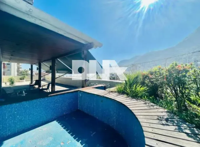 Cobertura : Linear / Residencial / Lagoa