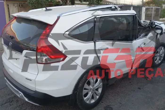 TEMOS PEÇAS PARA ESSA SUCATA! HONDA CRV 2.0 4 WD 2014 GASOLINA