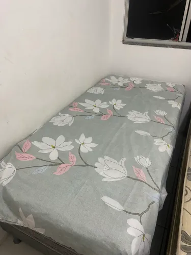 Vende-se cama  solteiro 