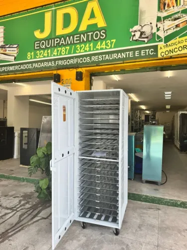 Armario / estufa para padaria - marca baronesa com telas ou bandejas- vazio