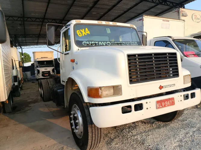 Internacional Traçado 6x4 conservado 