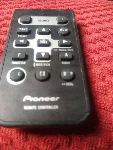Controle Remoto Pioneer para Som Auto modelo cxc 9268