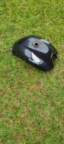 Tanque combustível da cb 300