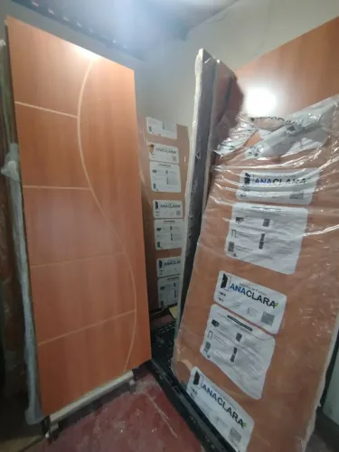 Vendo portas de madeira de diferentes modelos!