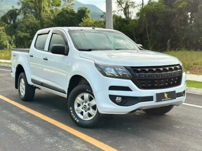 Chevrolet S10 Pick-up LS 2.8 TDI 4X4 CD Dies. Mec. 2017