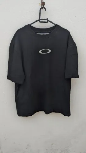 Camiseta Oakley skull software