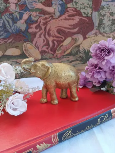 Elefante de bronze 10x11