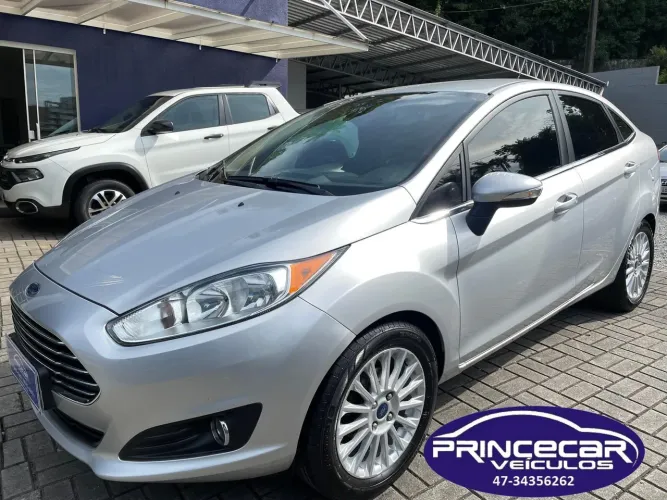 Ford Fiesta Sedan Titanium 1.6 Powershift 2014
