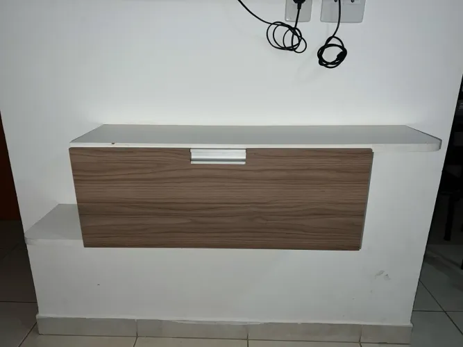 RACK PARA TV SUSPENSO 