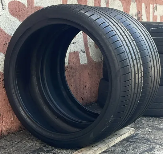 Pneus 275/35 aro 22 Pirelli Pzero semi-novos