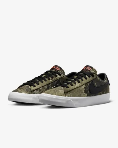 Tênis Nike camuflado