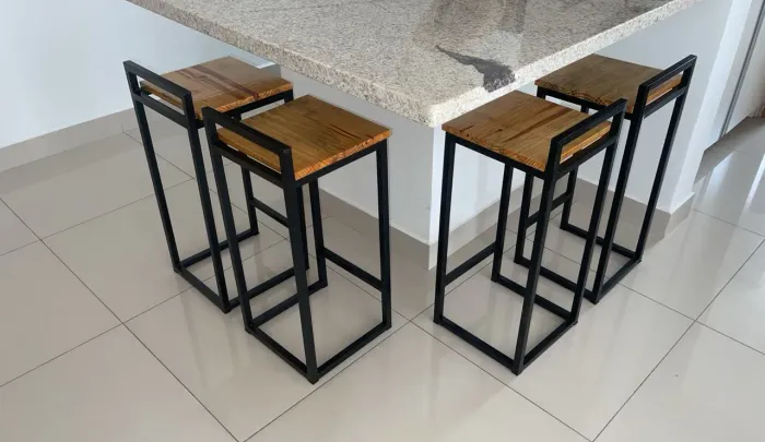 Banquetas estilo industrial